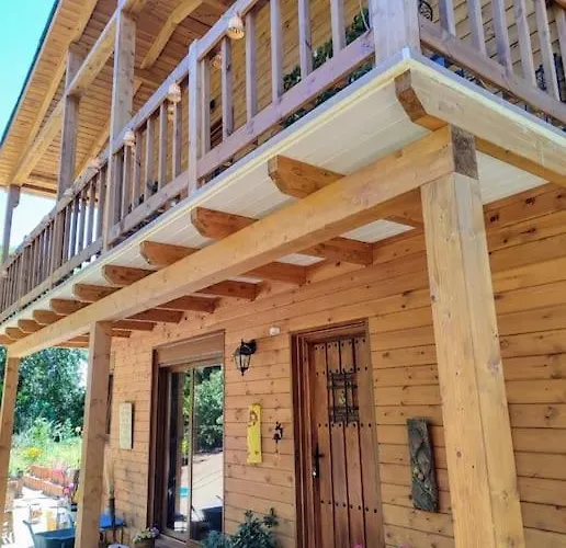 Preciosa Cabana Con Piscina Y Barbacoa